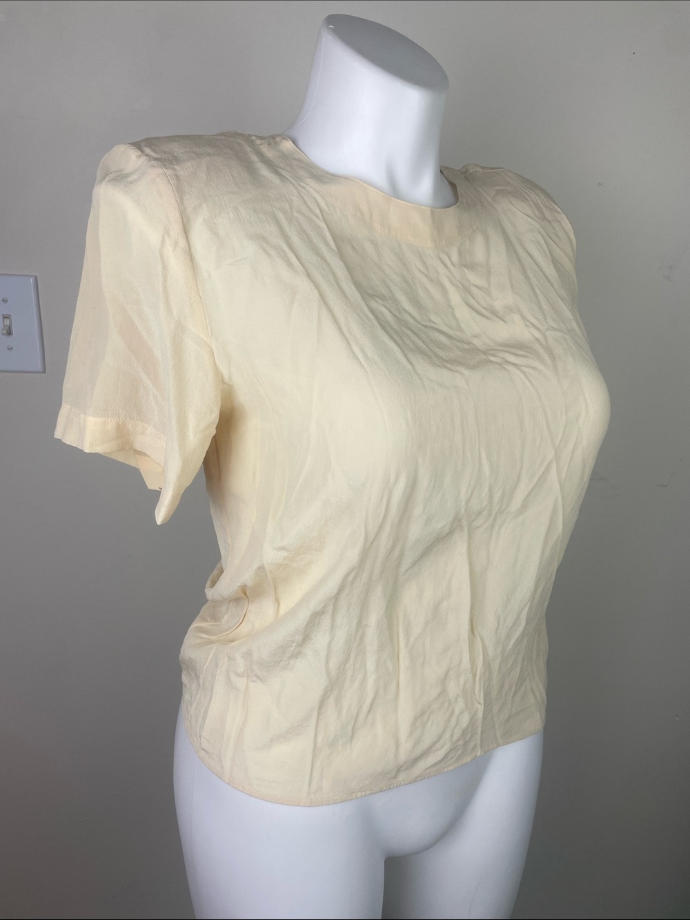 Anna and Frank Short Sleeve Blouse Pale Yellow Silk